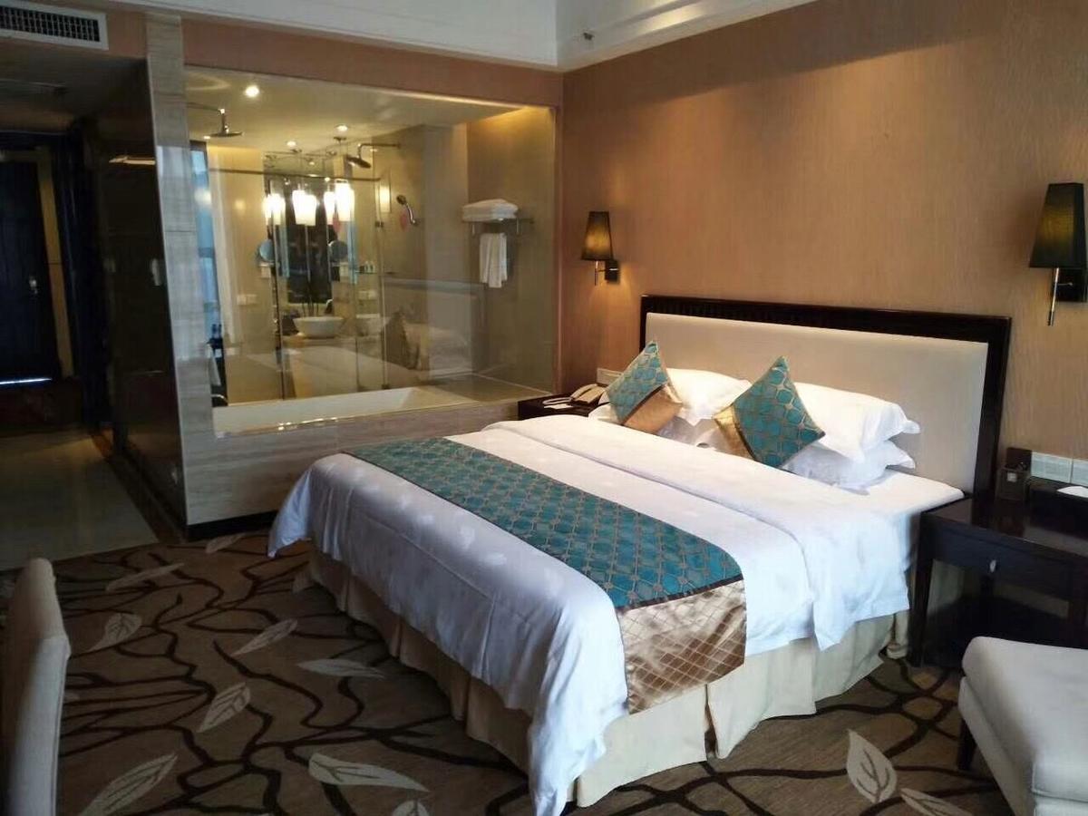Royal Century Hotel Shenzhen Eksteriør billede