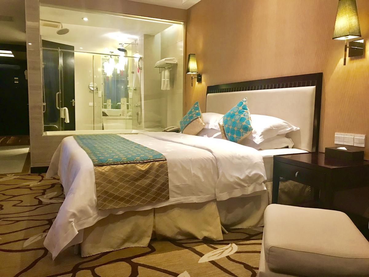 Royal Century Hotel Shenzhen Eksteriør billede